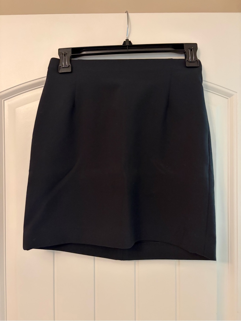 NWOT - Uniqlo Black Mini Skirt